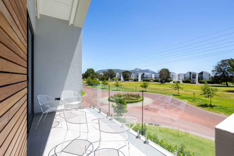 2 Bedroom Property for Sale in Val De Vie Estate Western Cape